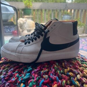 Nike SB mid Blazer Olympics 2024